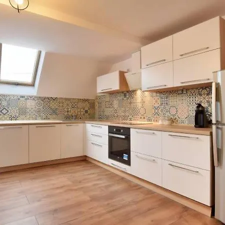 Apartamenty Miedzy Wzgorzami *